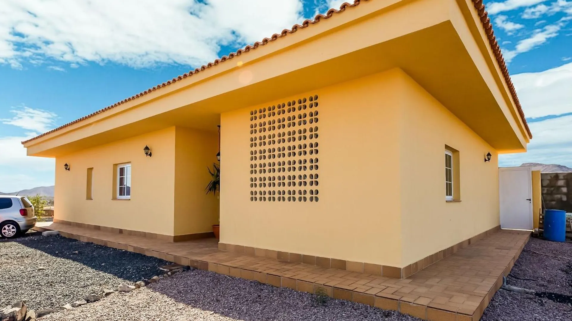 Belvilla By Oyo Chalet En Tuineje Para 6 Personas, Cleaning Included